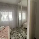 En El Centro De Con Aire Y Wifi 아파트