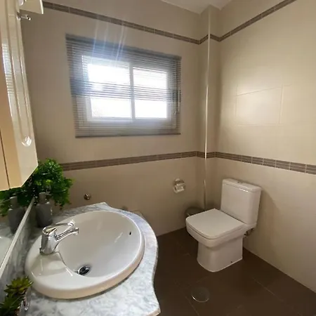 En El Centro De Con Aire Y Wifi *