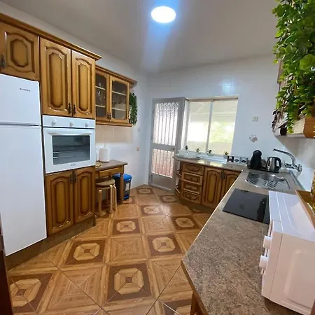 En El Centro De Con Aire Y Wifi *